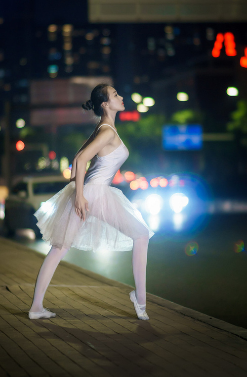 -俱乐部官方“互动日”：球迷感受异国风情，俱乐部日常活动