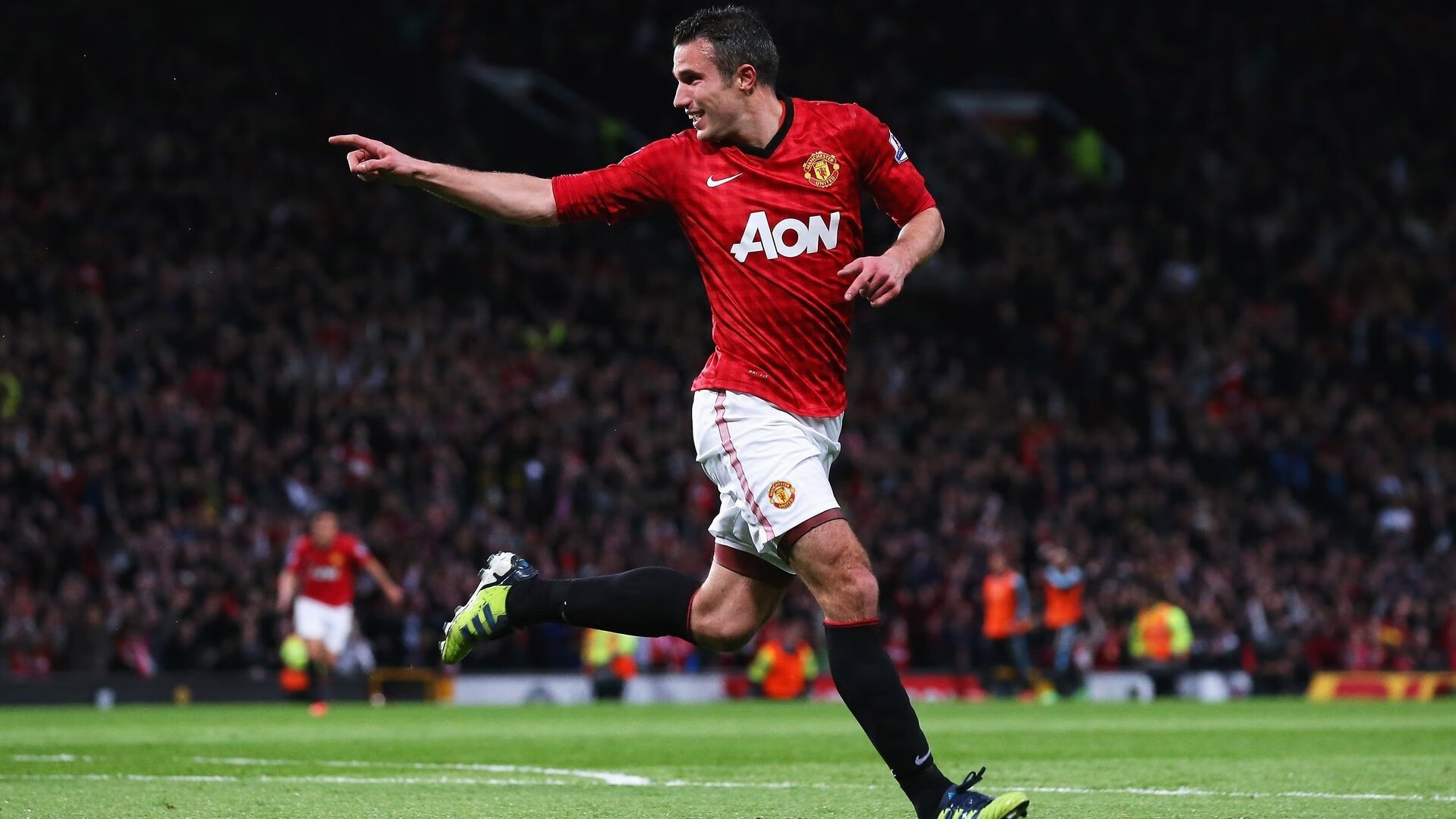 中立代表队B队员默契配合助力冲线